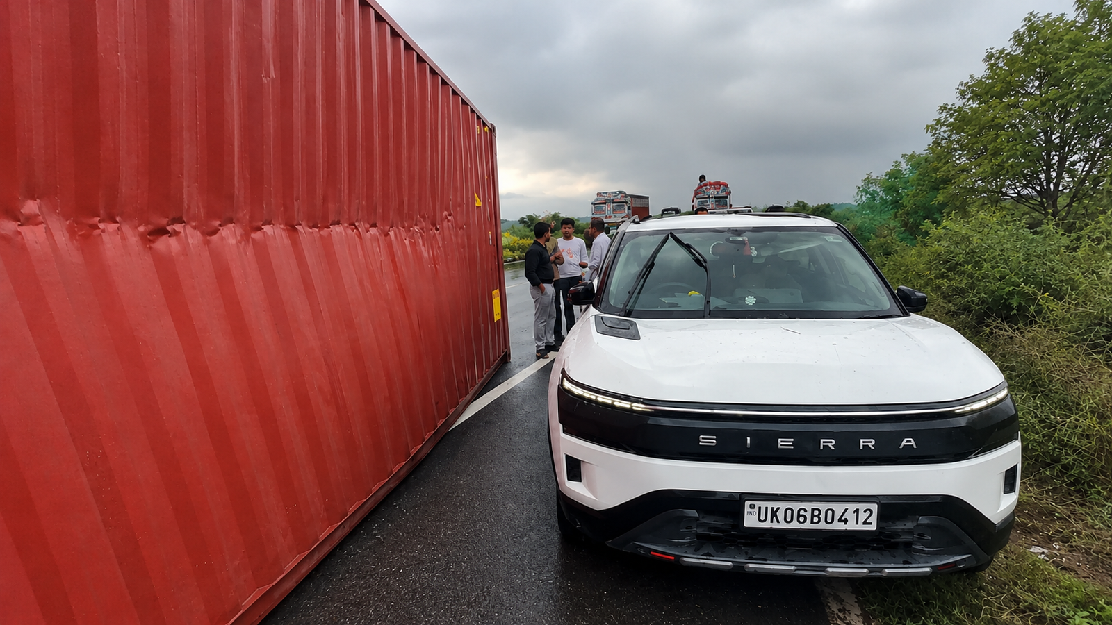 Tata Sierra Par Gira Container, Owner Safe, Minor Damage